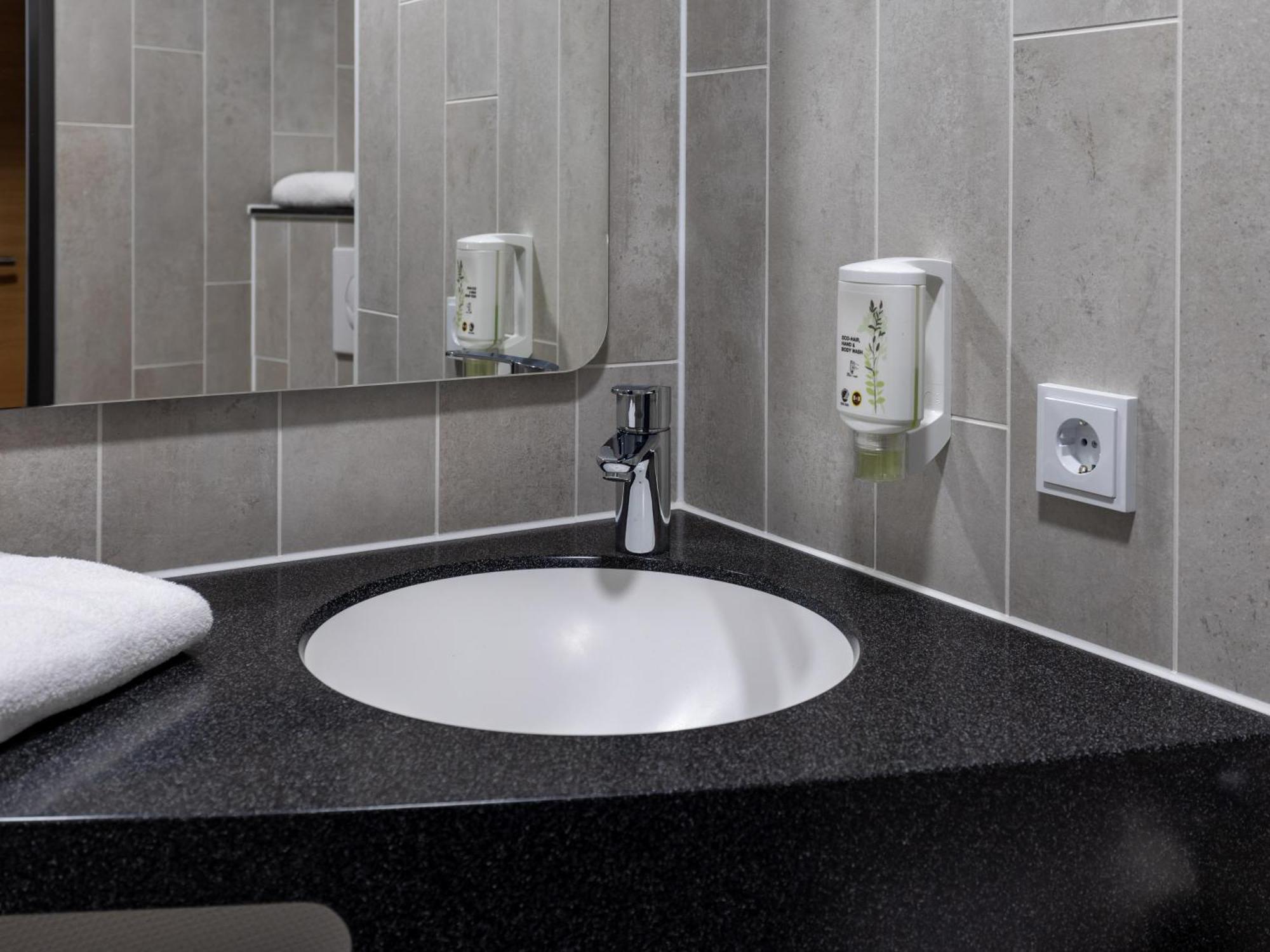 B&B Hotel Idar-Oberstein Ngoại thất bức ảnh